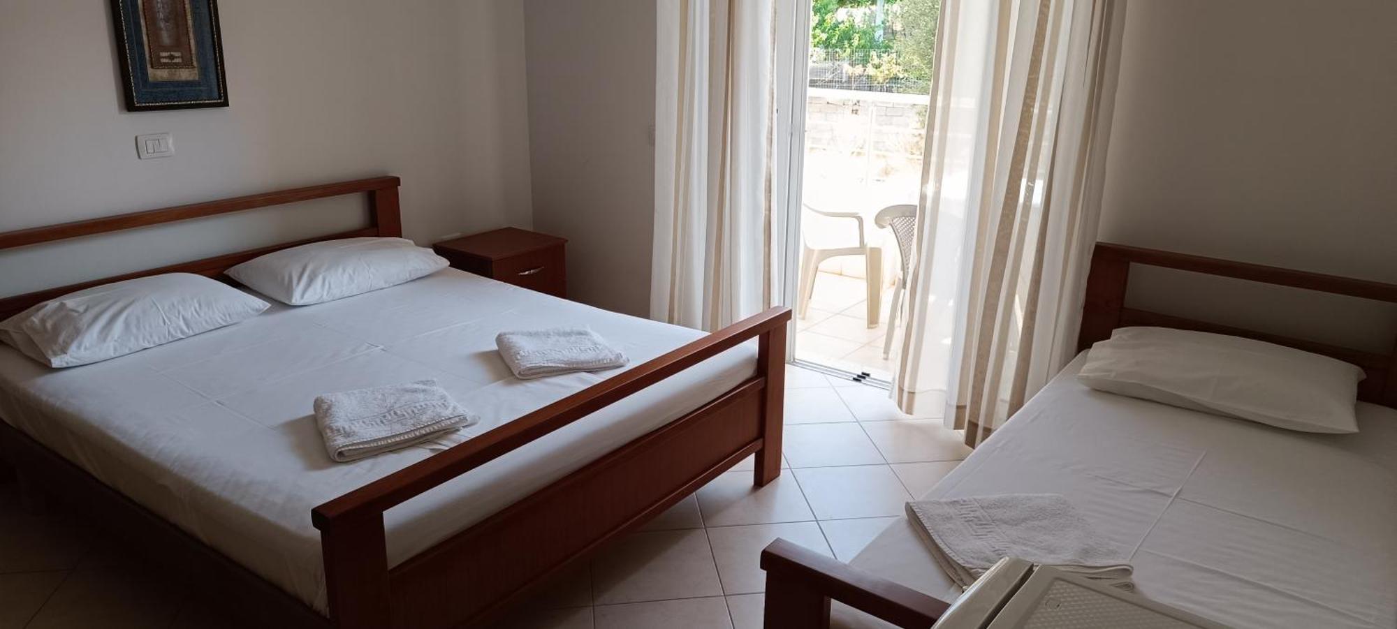 El Doro Rooms Dhërmi エクステリア 写真